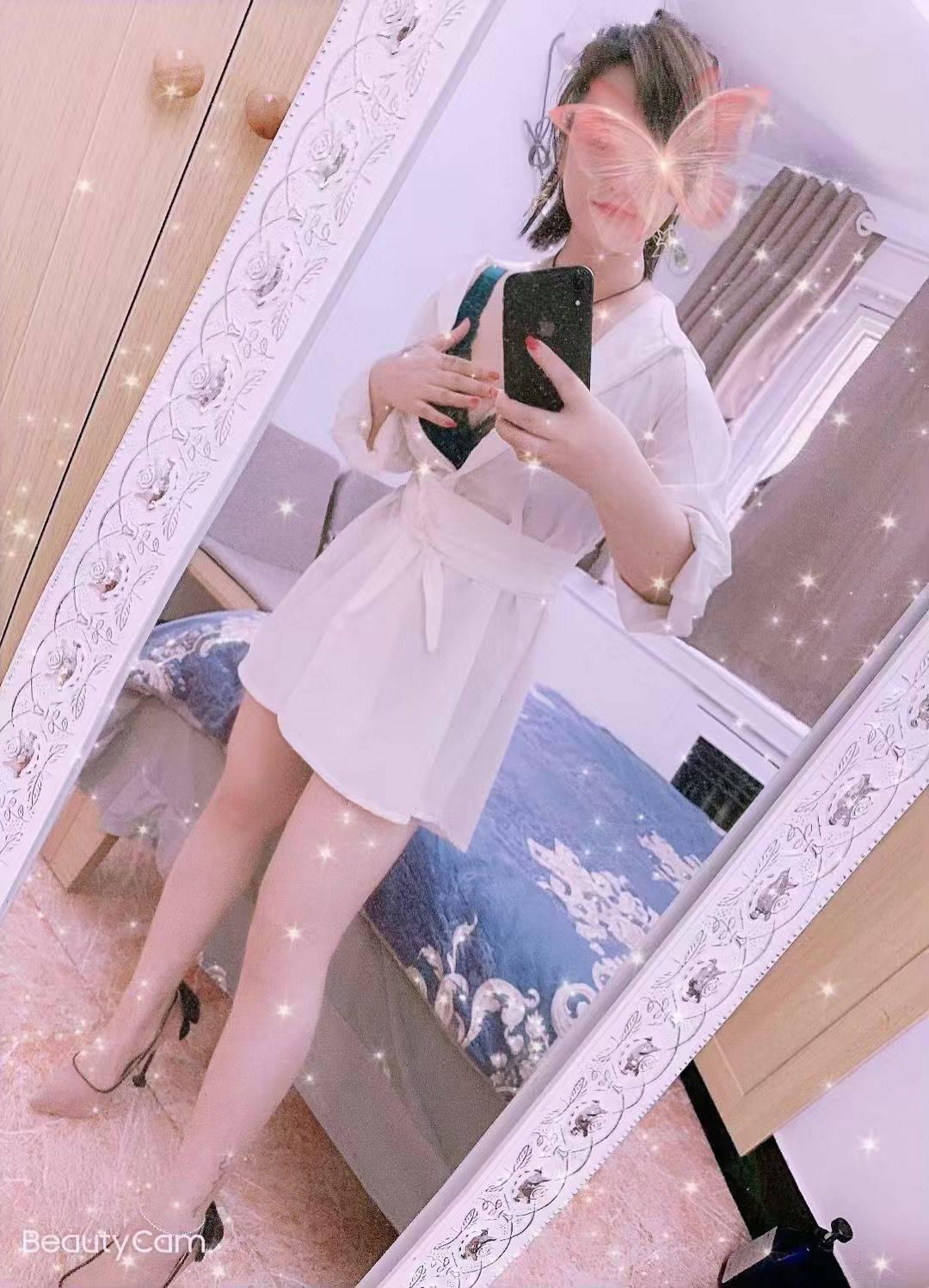 轻熟天然乳霸小姐姐，自聊自做安全靠谱，尺度大